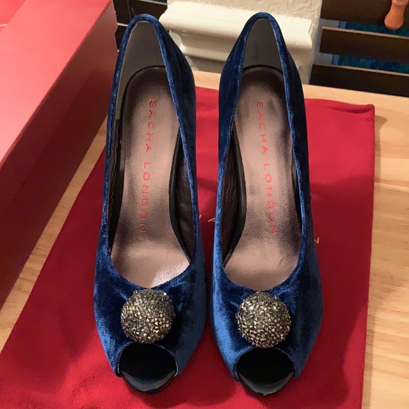 Sacha London Pippa Navy Velvet Peep Toe Heels 💙 - Picture 5 of 8
